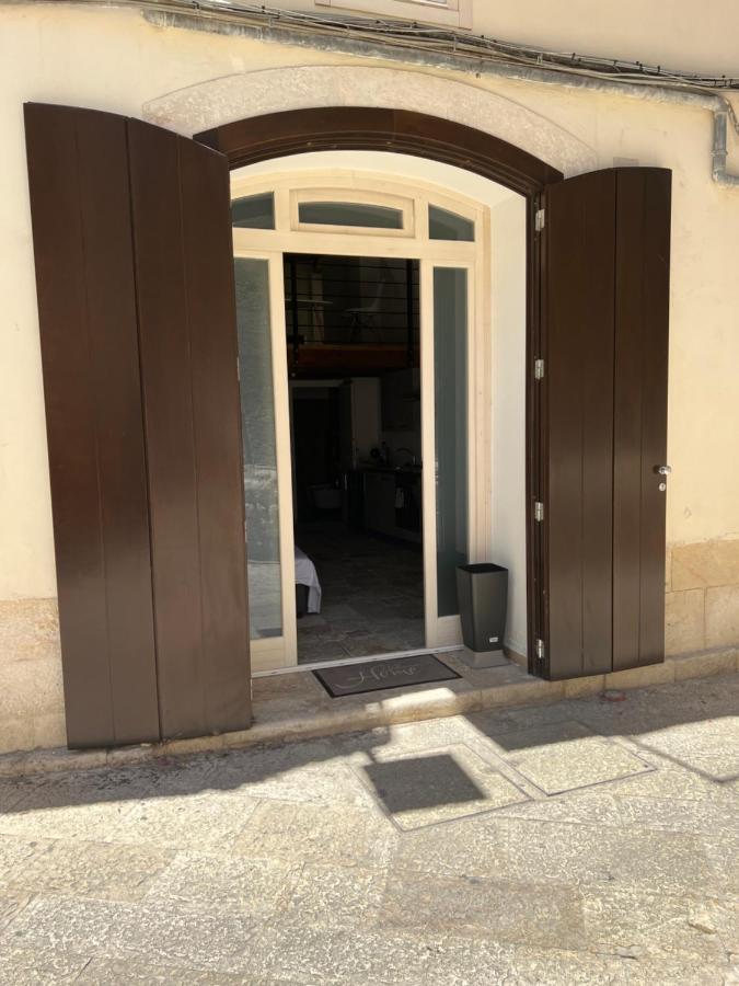 Ground Stone Apartment Бари Екстериор снимка