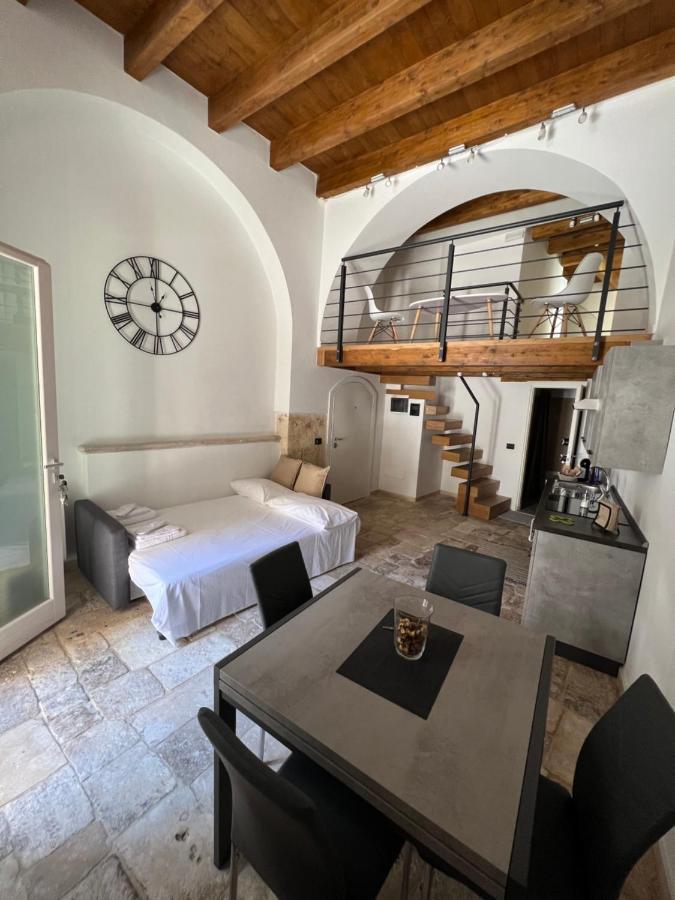 Ground Stone Apartment Бари Екстериор снимка