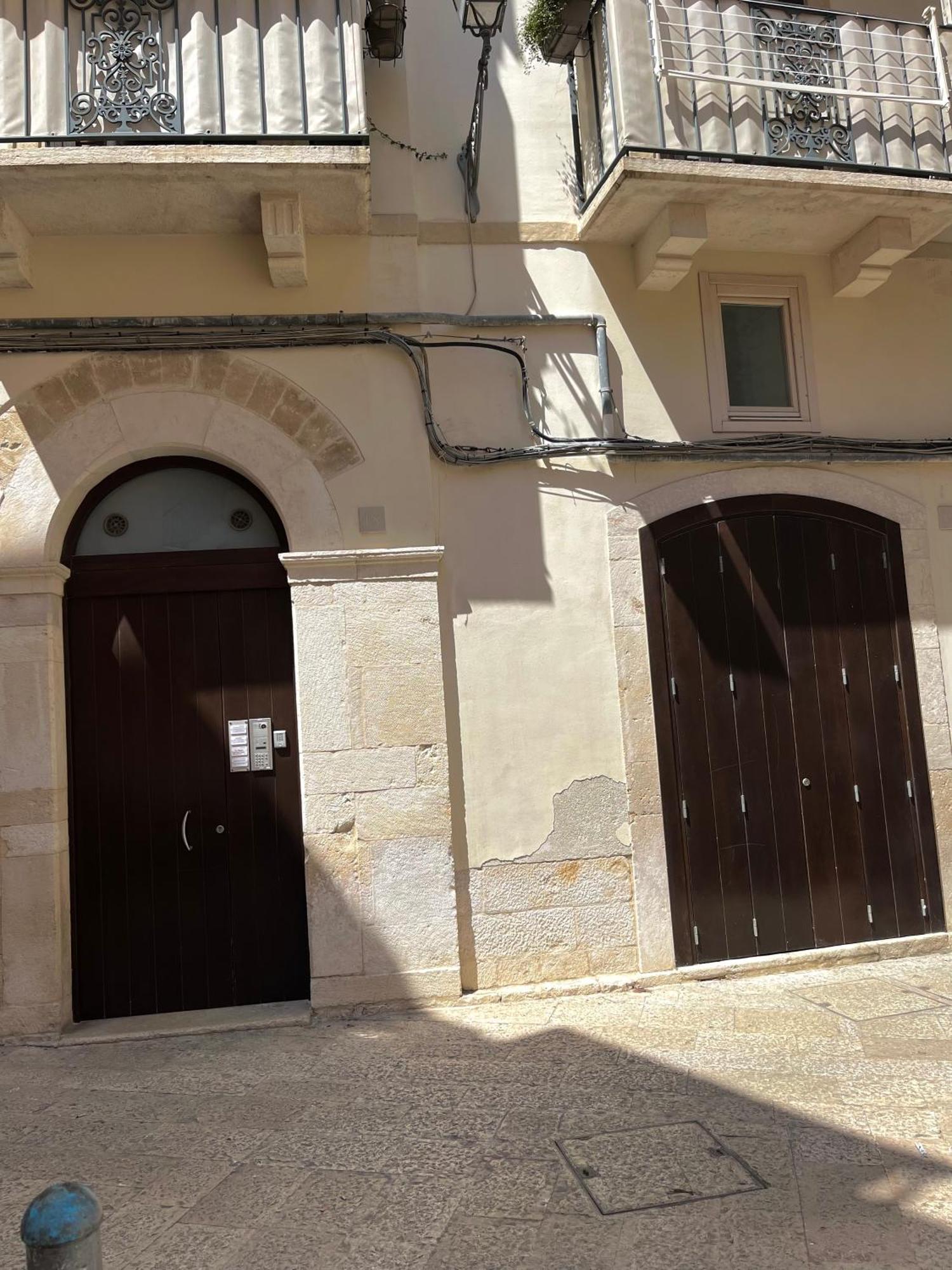 Ground Stone Apartment Бари Екстериор снимка
